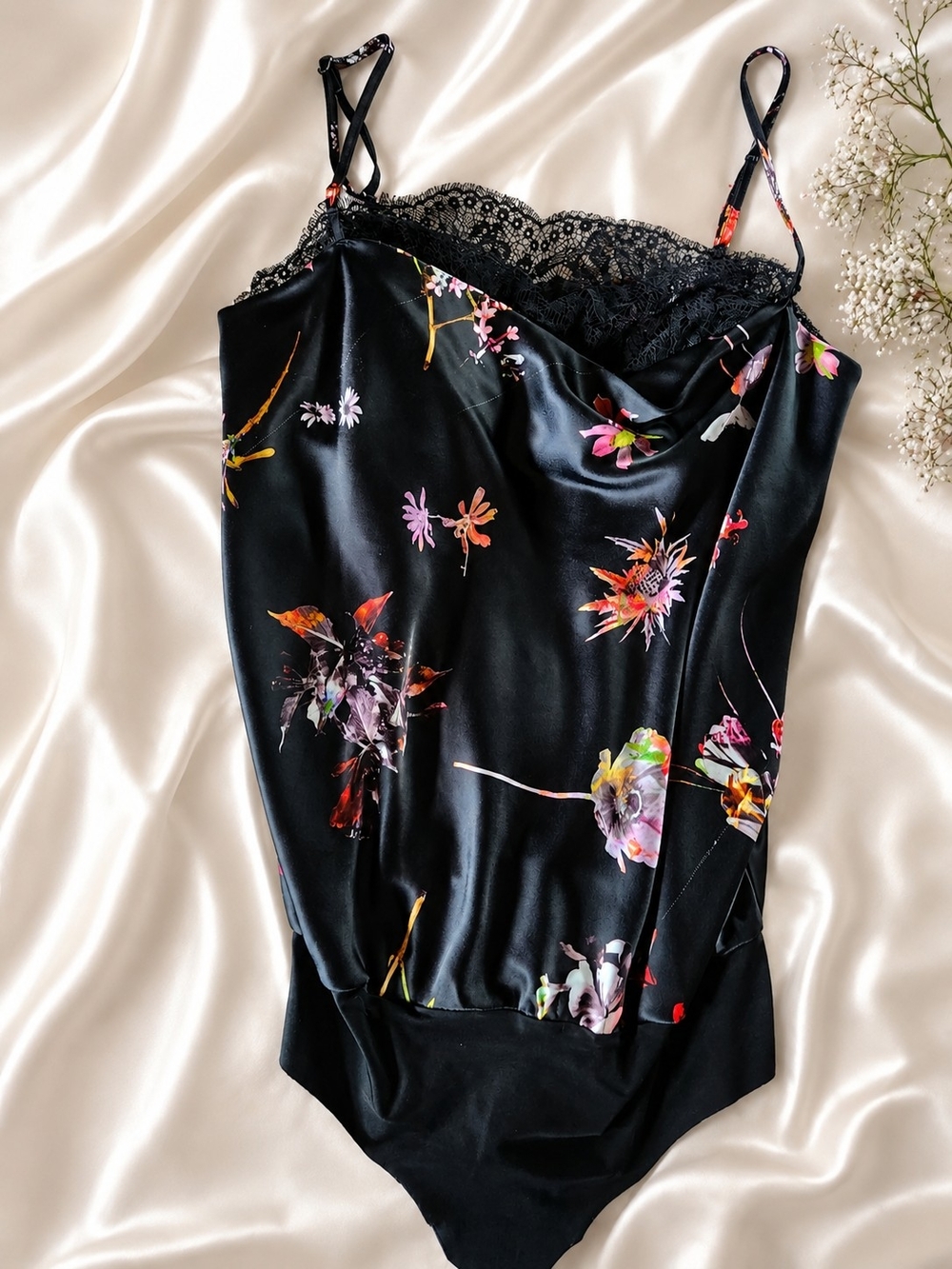 Victoria's Secret Black Floral Satin Lace-Trim Bandeau Cami - Picture 2 of 2
